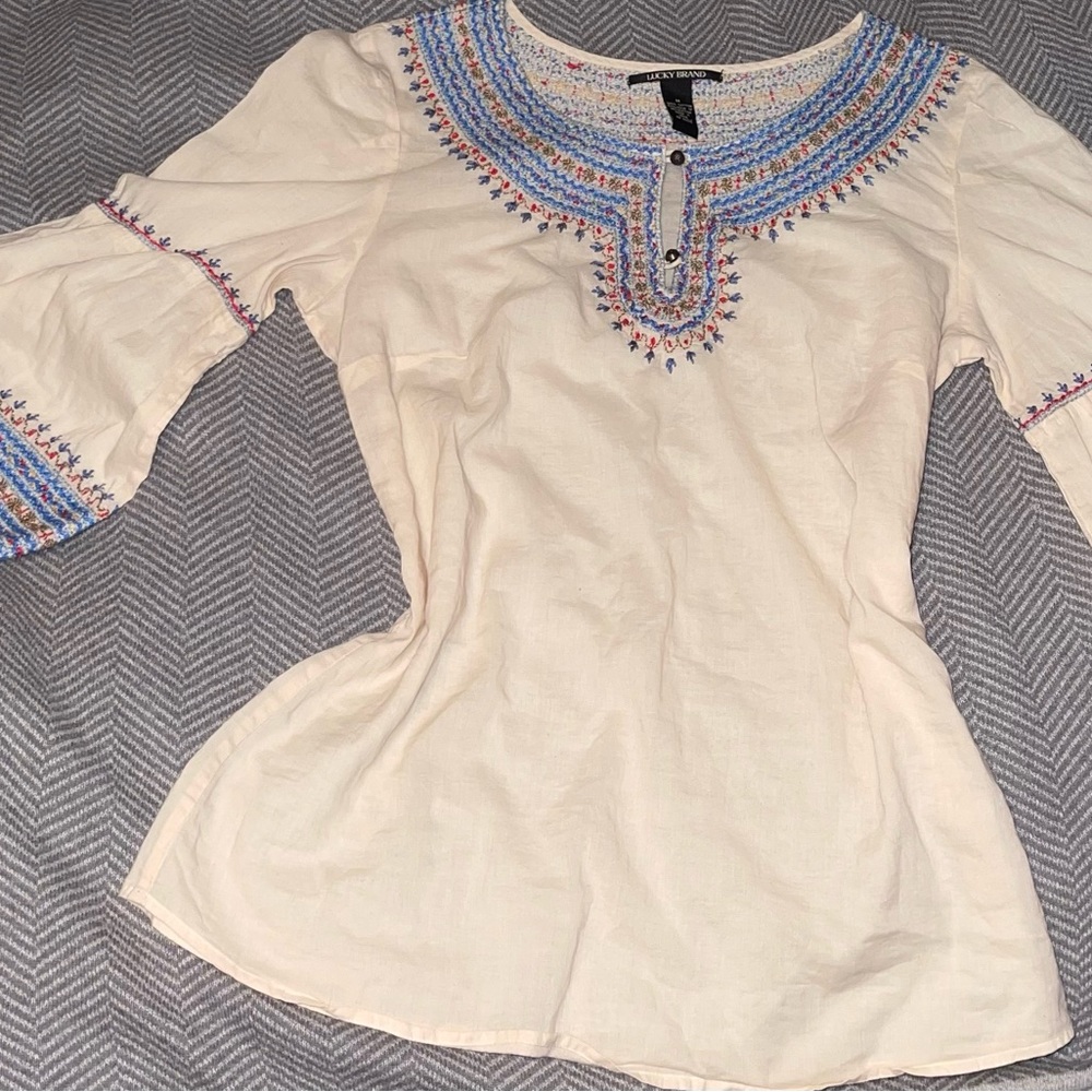 Lucky brand 3/4 embroidered top cream colored embroidered.100 % cotton medium